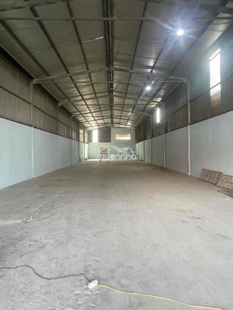Cho thuê xưởng bình chuẩn thuạn an 400m2