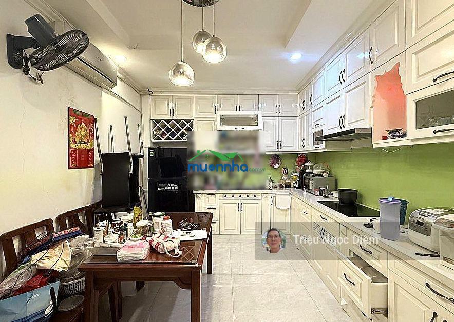 Nhà đẹp mới 4 tầng 60m2 ngang 4.6m bề thế. bùi đình túy bình thạnh. chỉ 8 tỷ