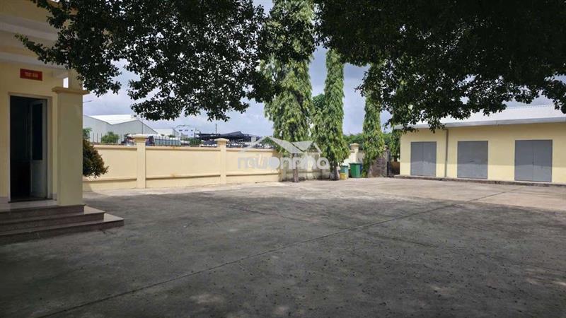 Cho thuê kho mặt tiền đường c12, p13, q. tân bình ( ngay nhà ga t3 )