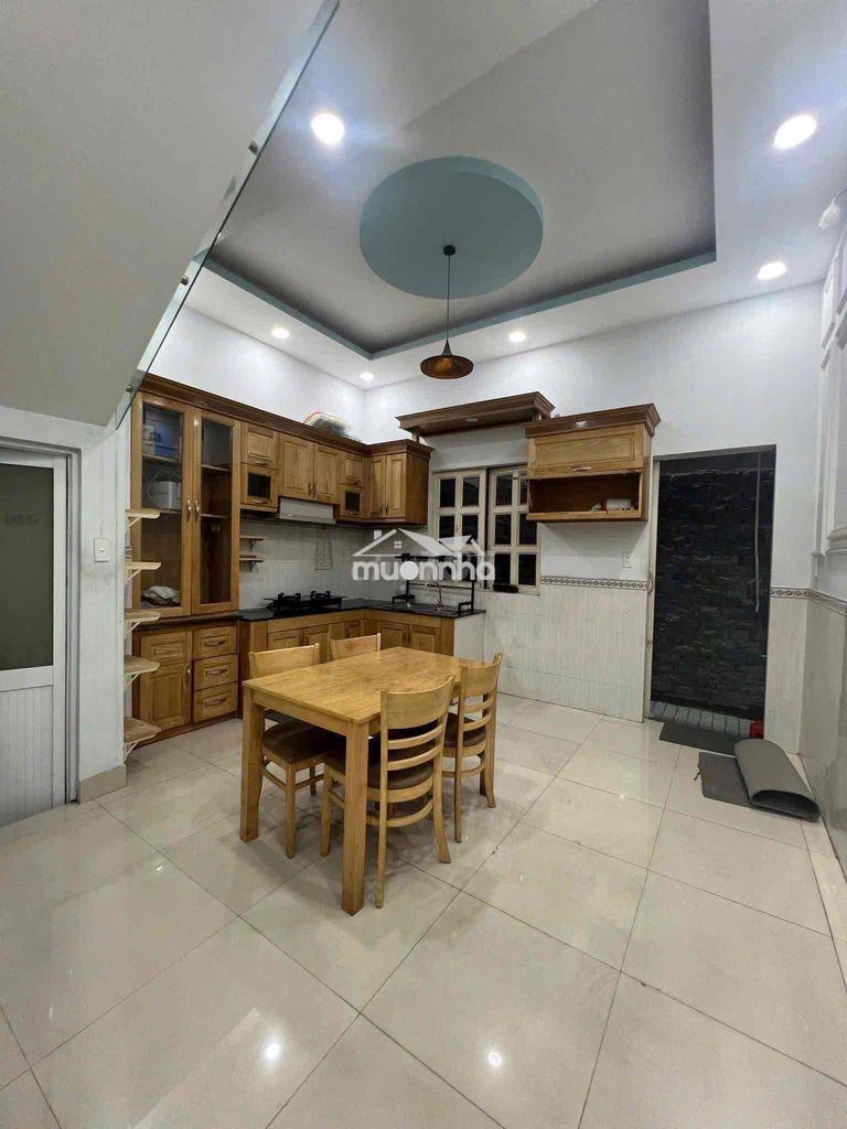 Nhà 2 lầu 3 phòng ngủ có máy lạnh gò cát,p.phú hữu