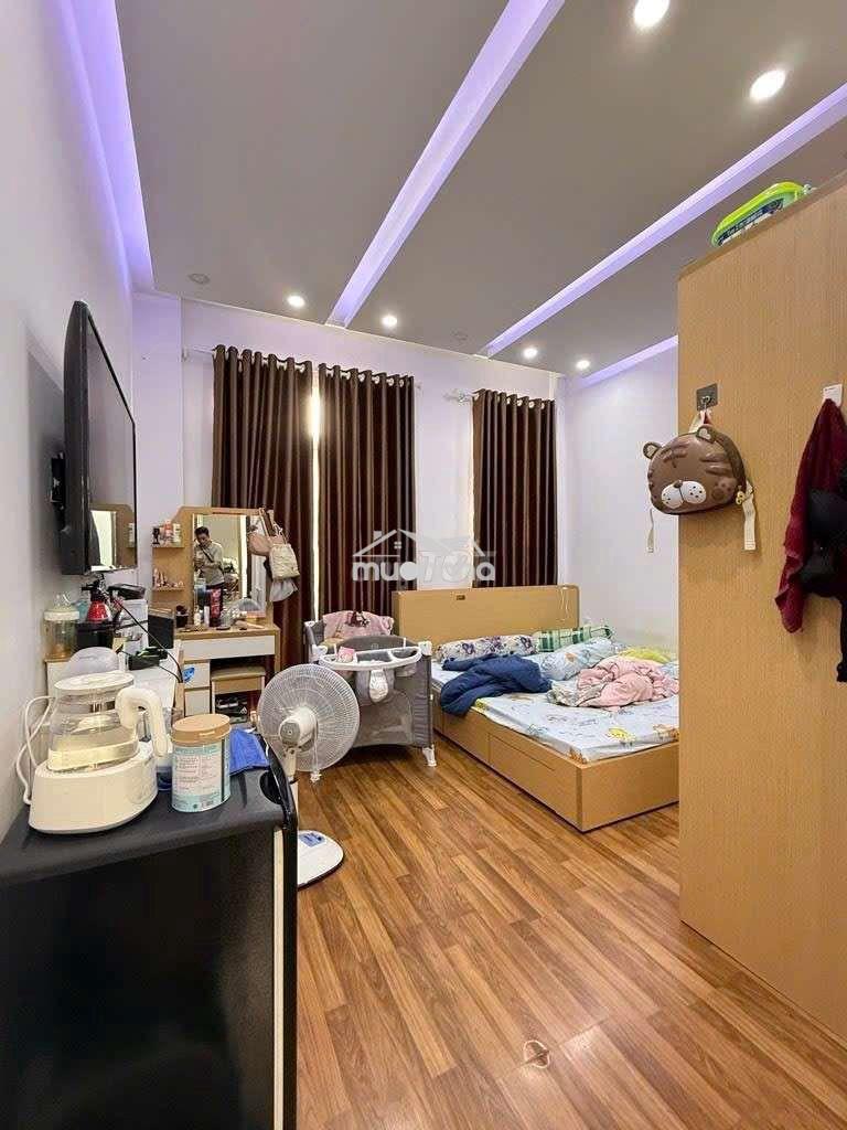 Cần bán gấp nhà đường hậu giang - phú lâm - dt 50m2 4 phòng - 3