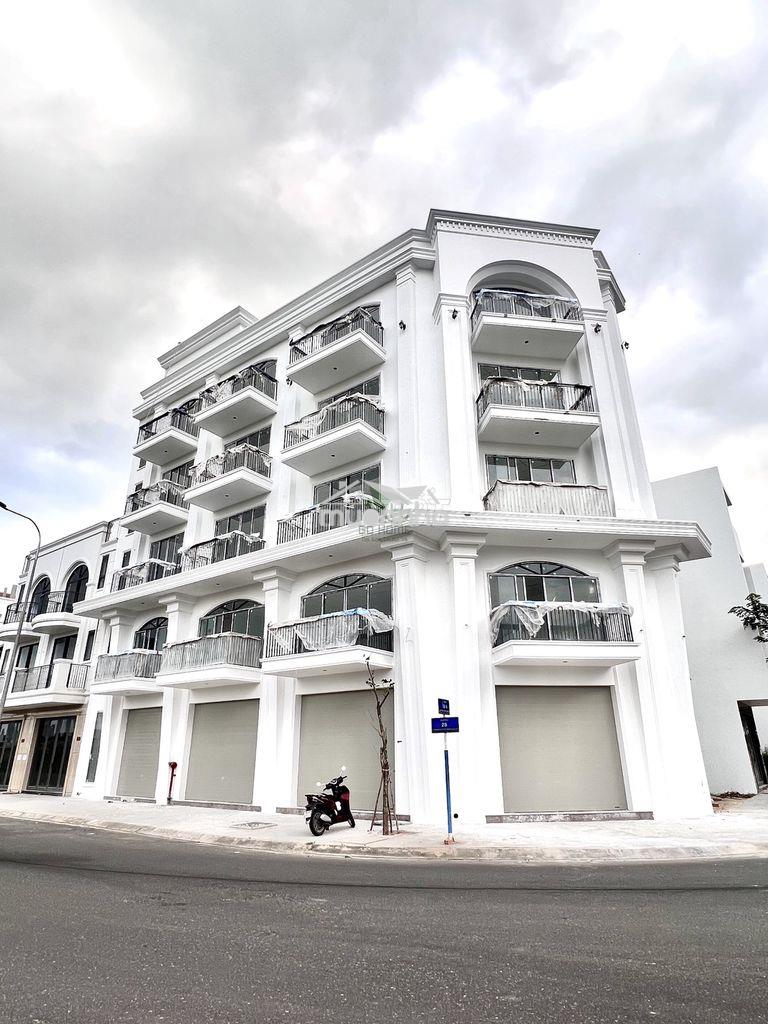 Cho thuê nhà kinh doanh 5 tầng 800m2 có pccc lô góc khu phước long