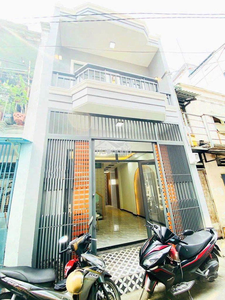 Chủ gửi bán nhà lầu bến cát 1 trệt 2 lầu, có sân thượng 85m²