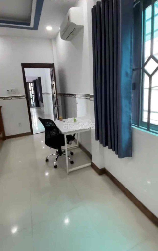 Còn trống phòng giá bao điện nước