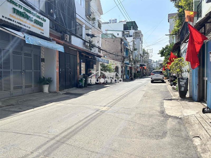 Giảm sâu 600tr 👉 4 tỷ xíu vài bước lên ô tô, dtsd 70m, cv làng hoa