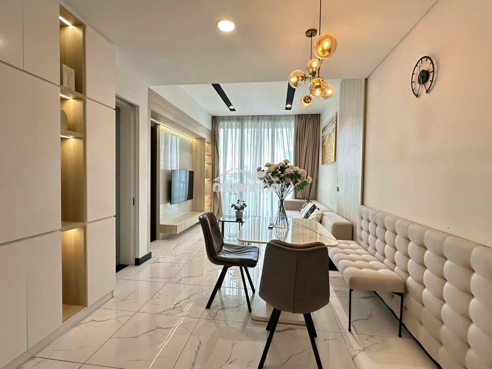 (Bán gấp)phạm văn đồng,2tỷ1,52m2-2pn,shr,ở liền,full nt- hiện đại 2026 - 3