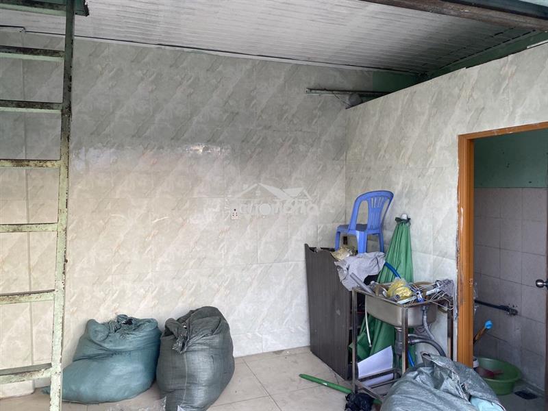 Nhà mặt tiền nguyên căn ql1k giá rẻ 