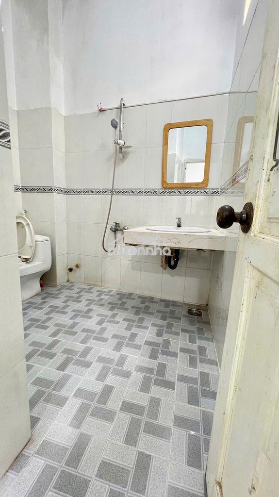 Phòng full nội thất - ngay ngã ba đông quang - rộng dãi - 4