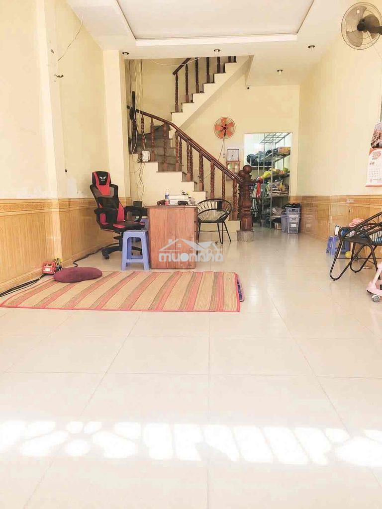 Cho thuê nhà 4x18 nguyễn xí 2 tầng hẻm xe tải chỉ 14tr/tháng