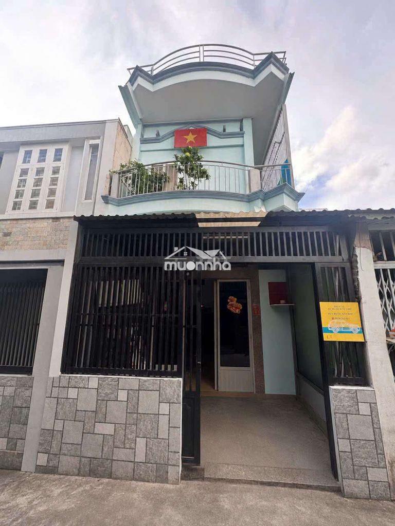 Bán nhà 2 lầu cxpla p12 quận 6