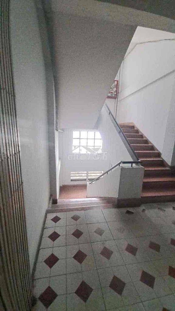 Bán chung cư  148 thống nhất 62m lầu 1  có 2pn . 1wc - 4