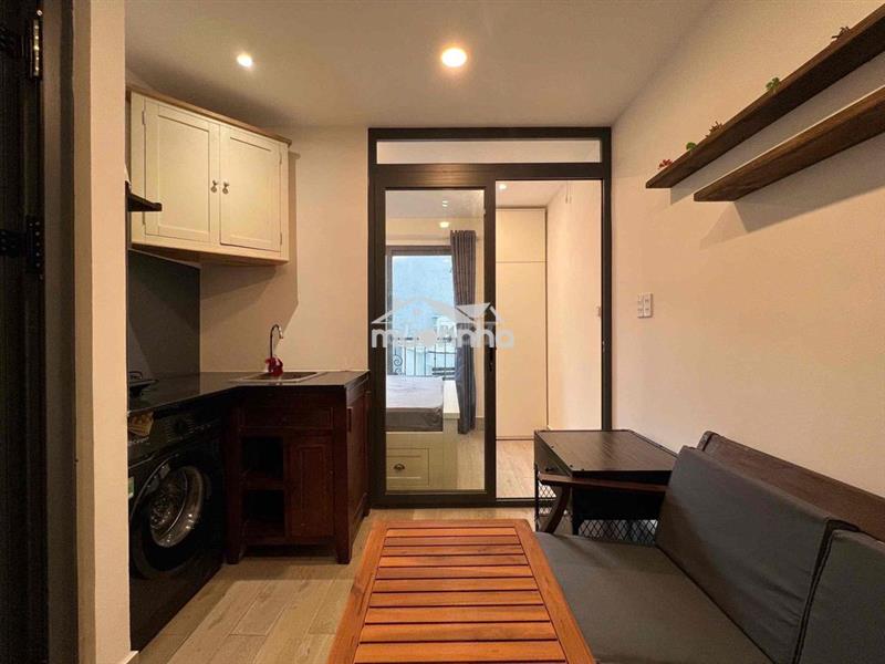 Hot! thang máy - hầm xe, 1pn -balcon lê văn sỹ quận 3 - bờ kè hoàng sa