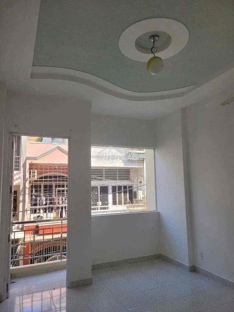 Nhà nguyên căn 4 phòng - 3