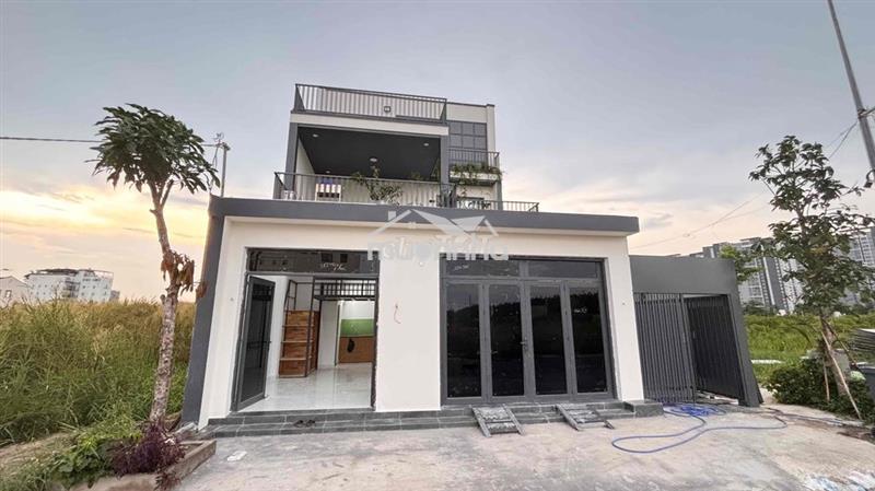 Cho thuê phòng đường lê văn lương giáp ranh pmh