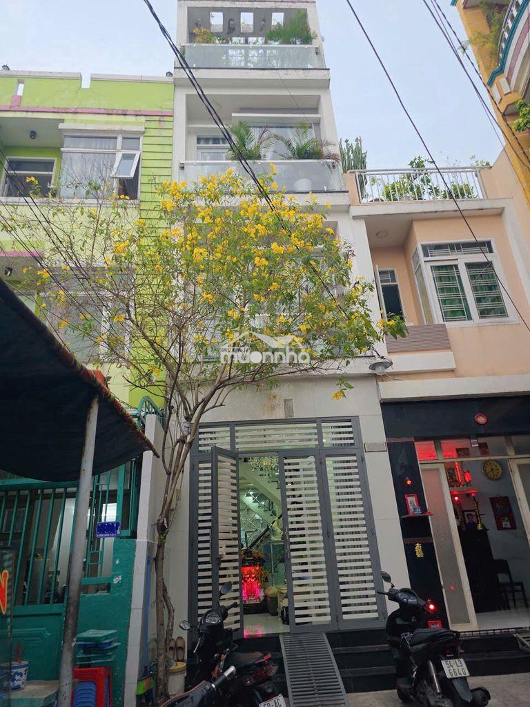 Nhà đẹp 3 lầu sân thượng, nở hậu lớn rất thoáng hồng bàng p16 q11