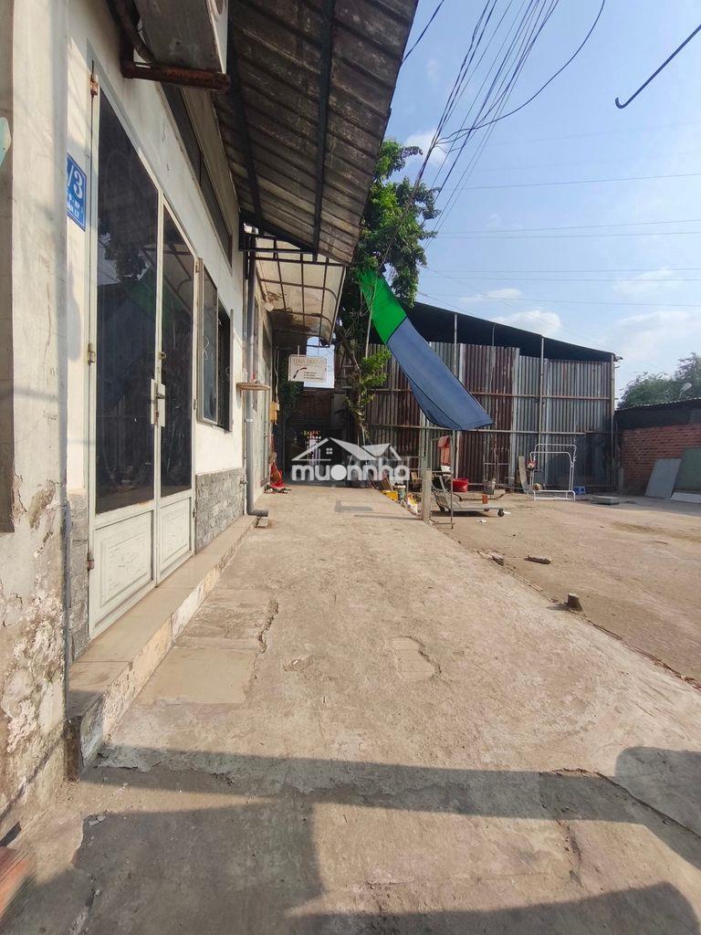 Nhà hiếm -thơm bổ rẻ -đất sổ riêng công chứng ngay