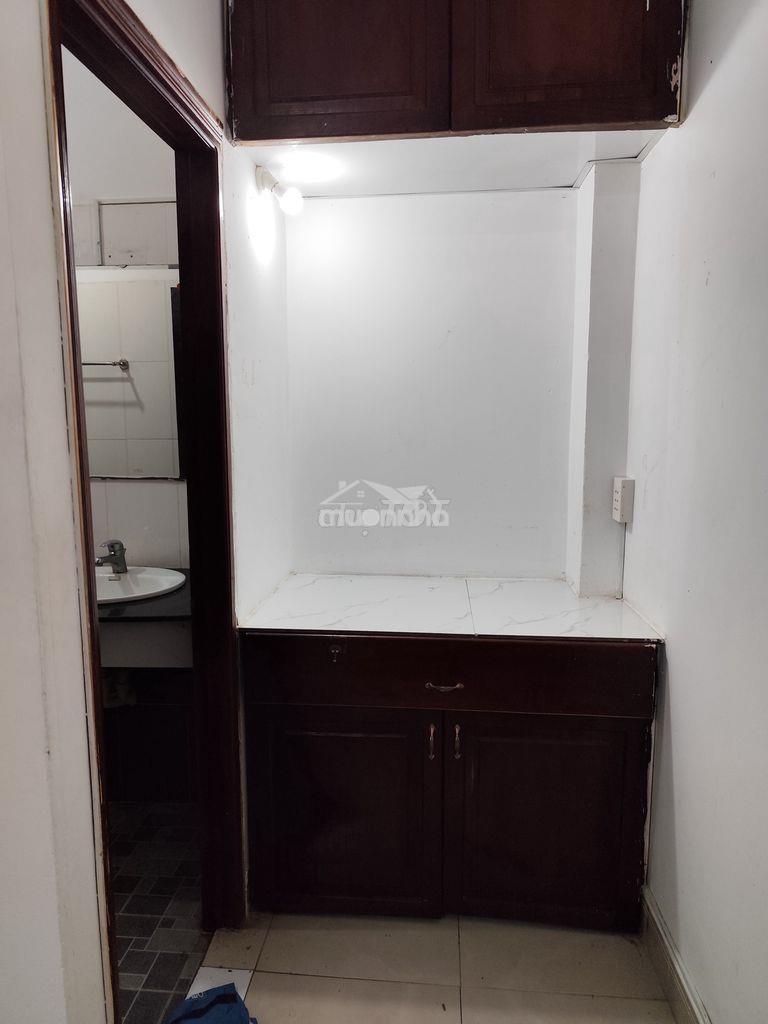 CHO THUÊ PHÒNG TRỌ CAO CẤP NGAY VINCOM DĨ AN, NGÃ TƯ  550, CHARM CITY