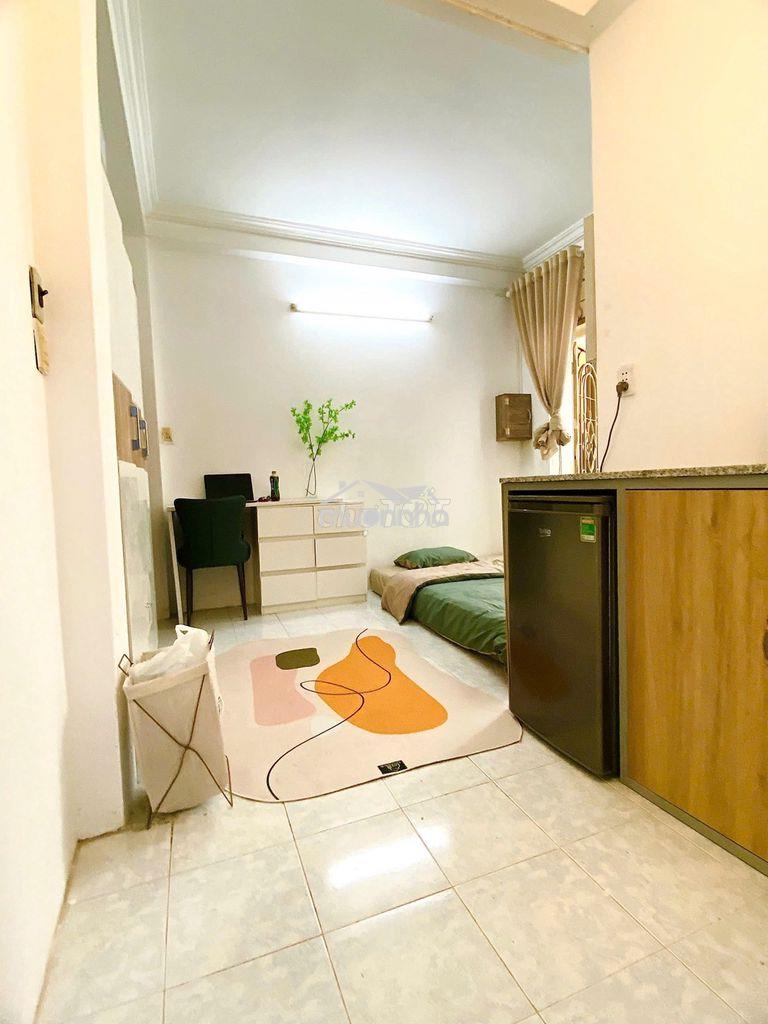 Lầu 1- studio full nt- bancol lớn- 30m2- số 137 trần đình xu - 2
