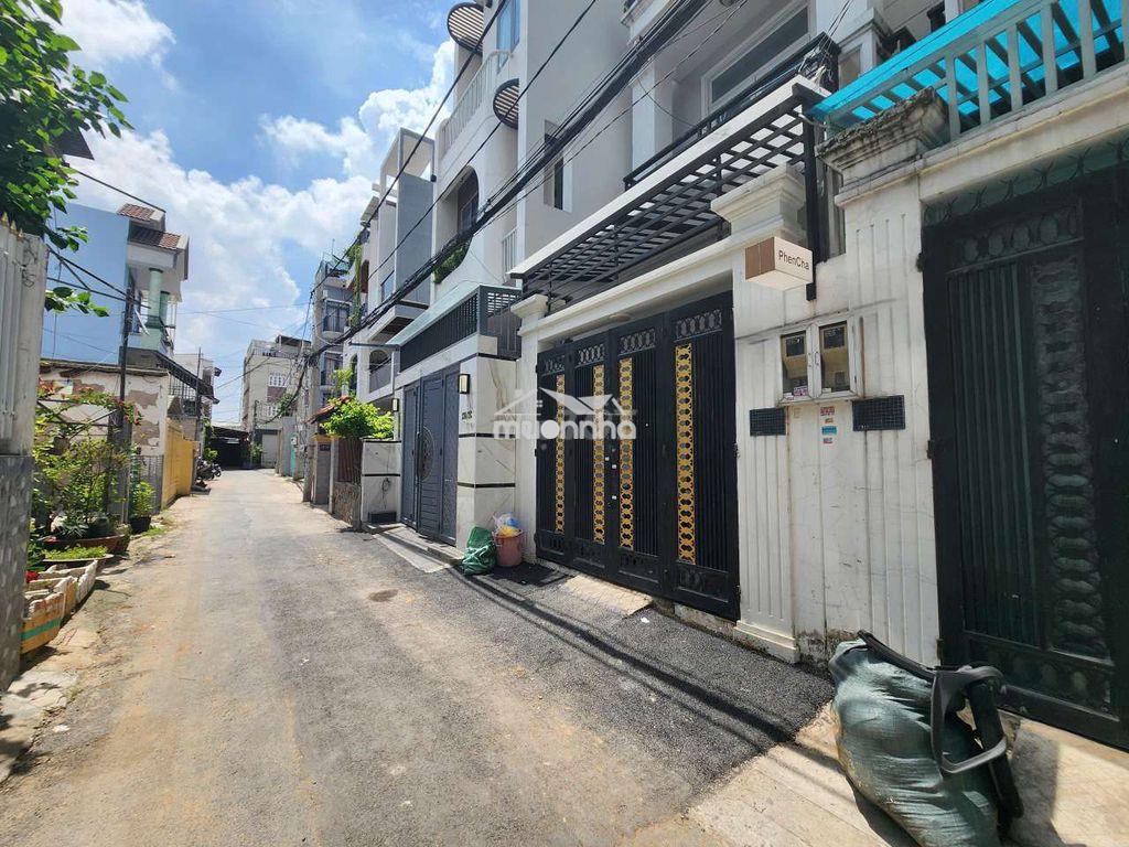 Cho thuê nhà trệt 2 lầu hẻm xe hơi sát mặt tiền đường 11 - 3