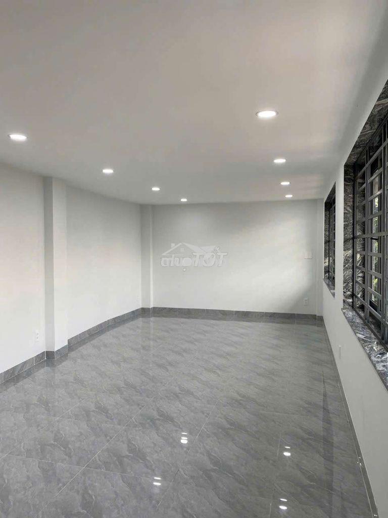 Cho thuê toà nhà mặt tiền phạm huy thông dt: 13x4m 1 trệt 1 lửng 4 l - 4