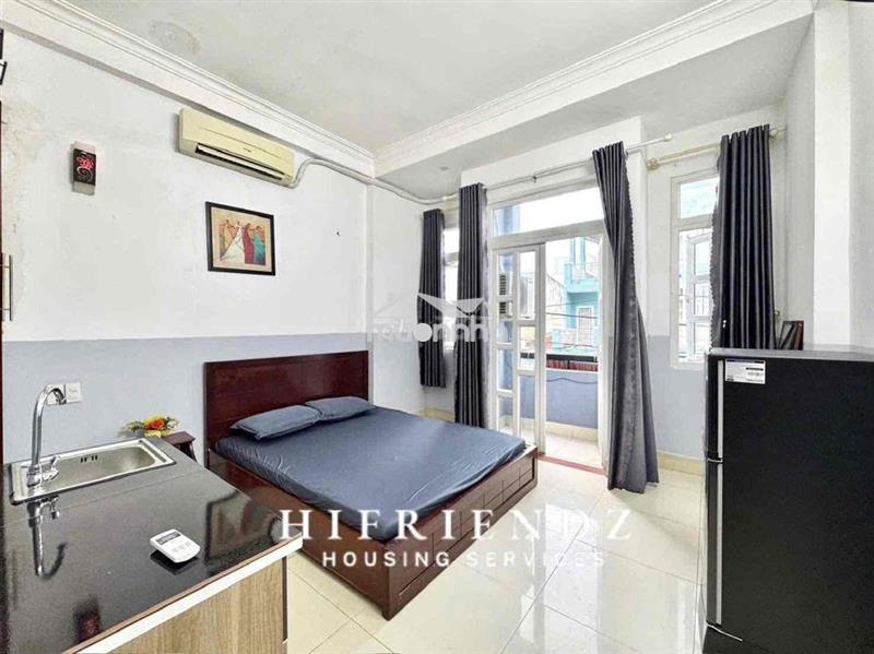 Phòng ban công full nội thất mới xây kế đầm sen cực sạch sẽ an ninh
