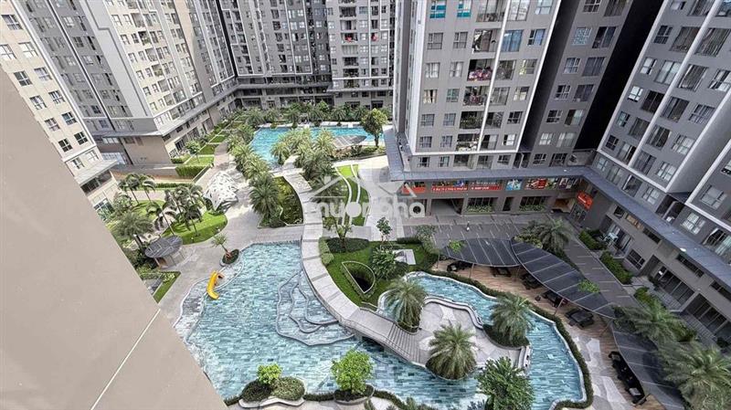 Căn 2pn có máy lạnh + nội thất + tủ lạnh & máy giặt. lh hương xem !