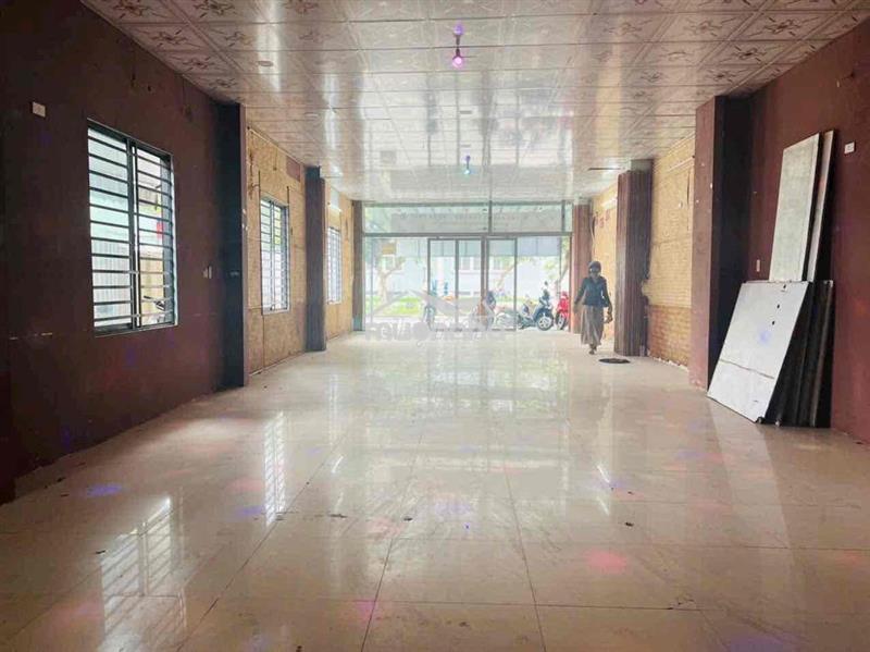 Cho thuê nhà mt phan khoang đường 7m5 kinh doanh buôn bán ok