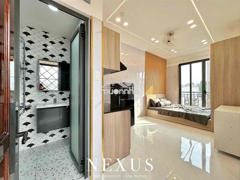 Cho thuê studio ban công rộng 30m2 gần toà nhà viettel - quận 10