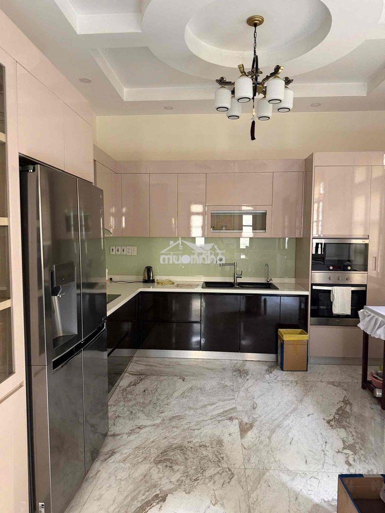 Biệt thự mt hoàng văn thụ khu sầm uất 500m2 hồ bơi mới giá 5.000$/th - 4