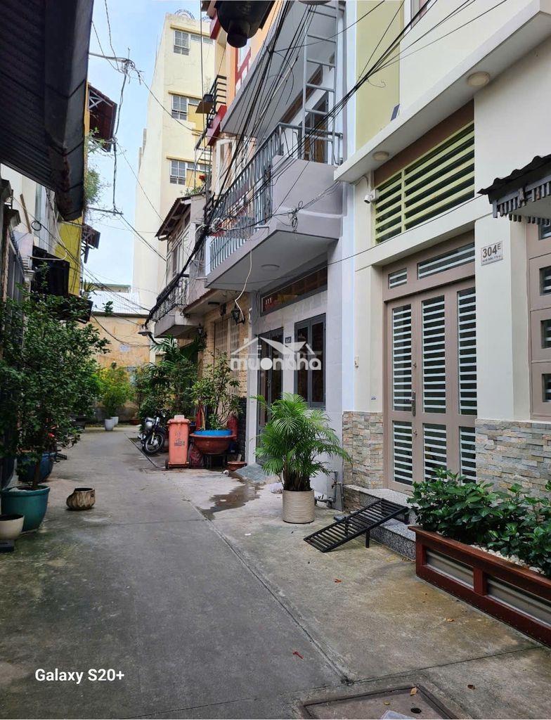 Nhà giá tốt hẻm đẹp hai bà trưng đối diện nhà thờ tân định