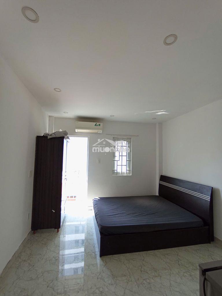 Căn hộ dịch vụ 25m2, bancol, full nội thất, giá 5,6 triệu
