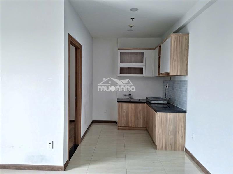 Cho thuê căn góc bcons plaza 2pn2wc  chỉ 6tr, sát làng đại học