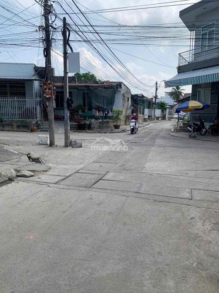Tt134 bán đất đường oto gần bờ kè trần phú thị trấn diên khánh