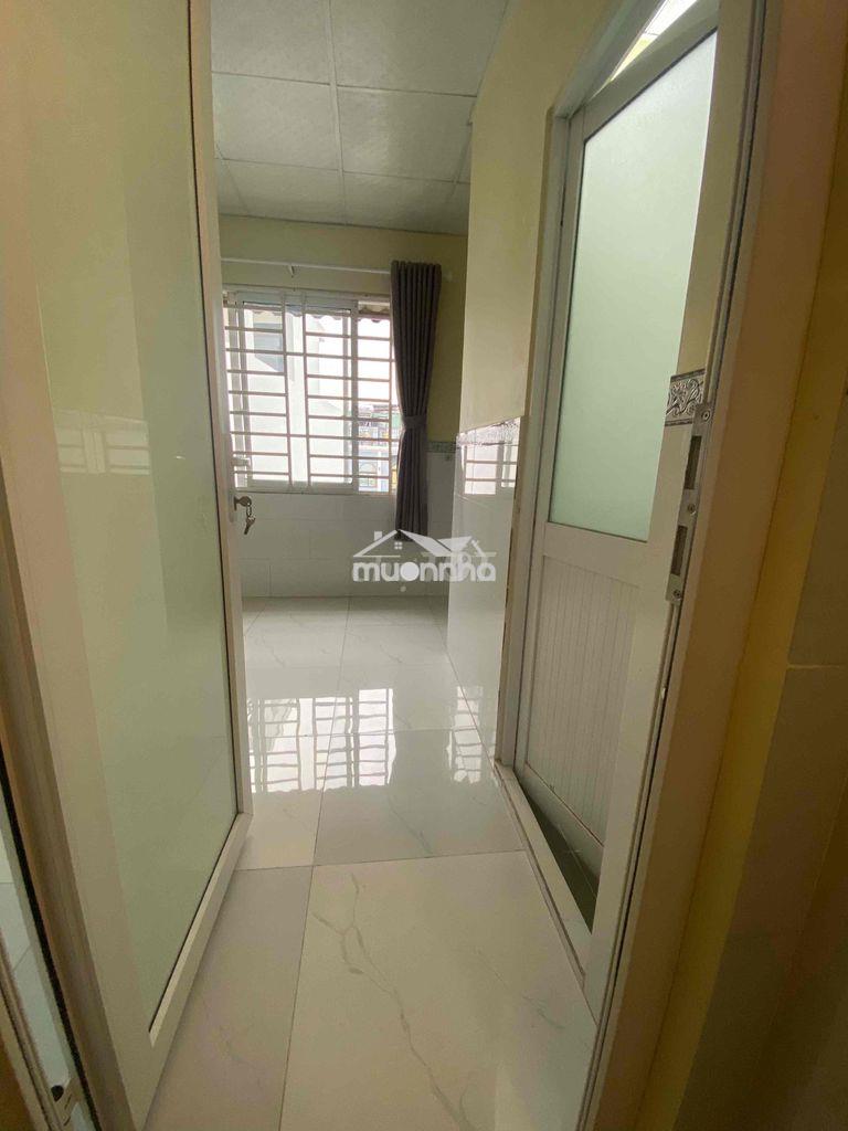 Phòng cho thuê (có máy lạnh), wc riêng trong phòng, nước nóng lạnh - 3