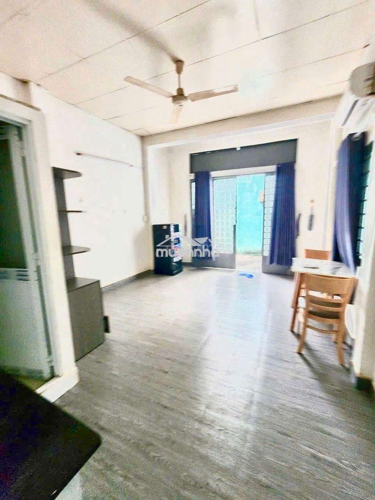 Phòng trệt như mb sẵn nội thất ngay phan xích long - trường sa