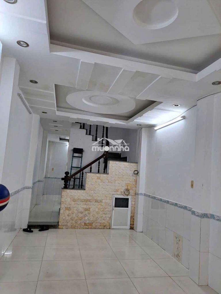 Nhà hẻm đẹp gần đường âu dương lân 39m2 đất 