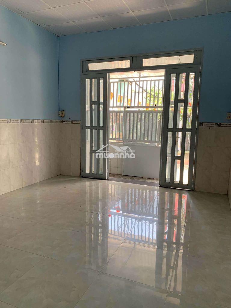 Cho thuê nhà y hình hẻm phú thuận 2pn - 2