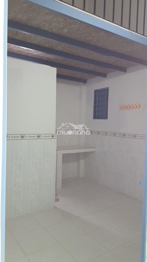 Phòng trọ giờ tự do, có bếp + wc + gác, gần võ văn kiệt, 1,7tr