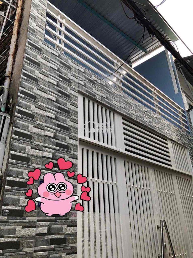 💎 💎 💎 Nhà đang sơn mới toàn bộ gần ngay sân bay 2pn 2wc giá 11 triệu