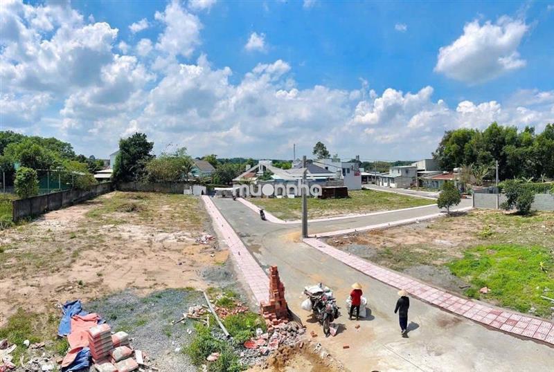 Đất nền mới ra sổ ngay cây xăng 26 đường đồng khởi.