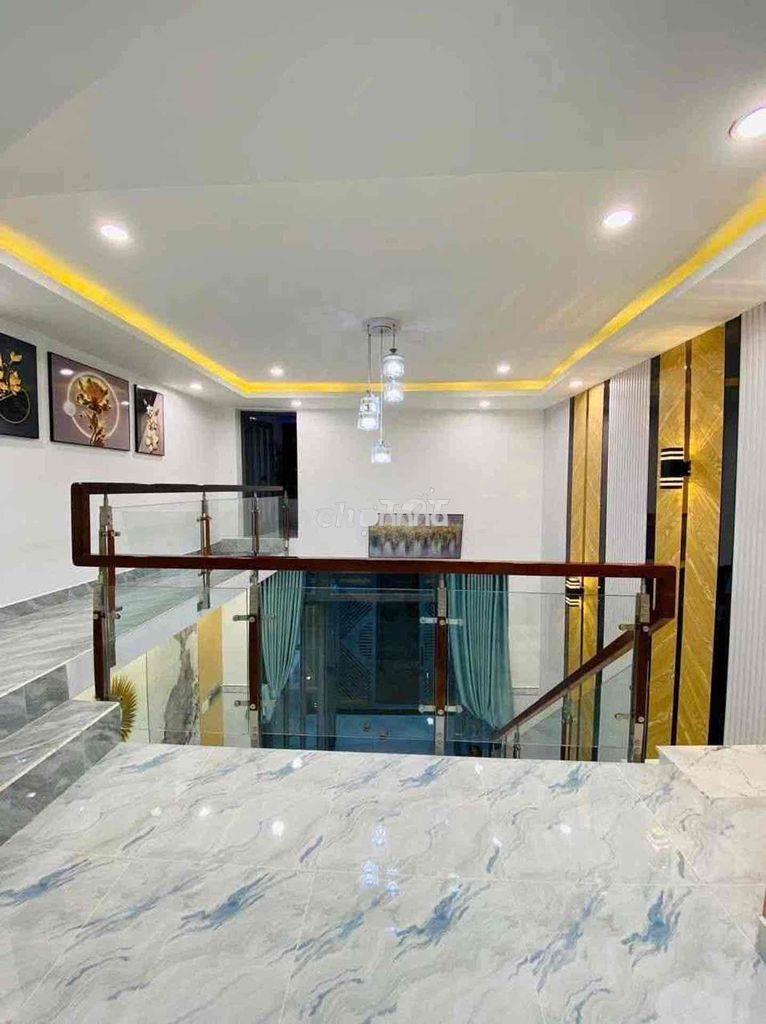 Bán nhà mới ở ngay 4 tầng - 1 trục phan huy ích ngay emart 5x12 cn 57m