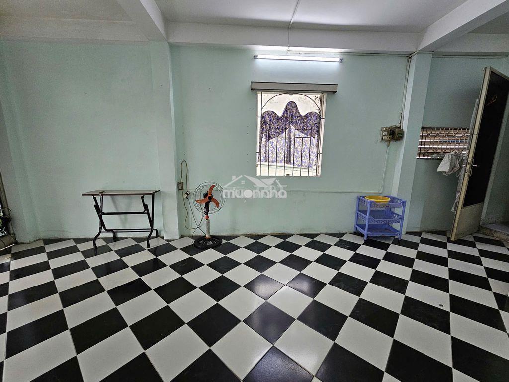 Cho thue phòng 81b hùng vương p4.q5 - 2