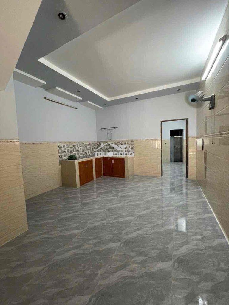 Cho thuê nhà dt 4x20 1trệt 1lầu 3pn 2wc hẻm xe tải gần uỷ ban chợ