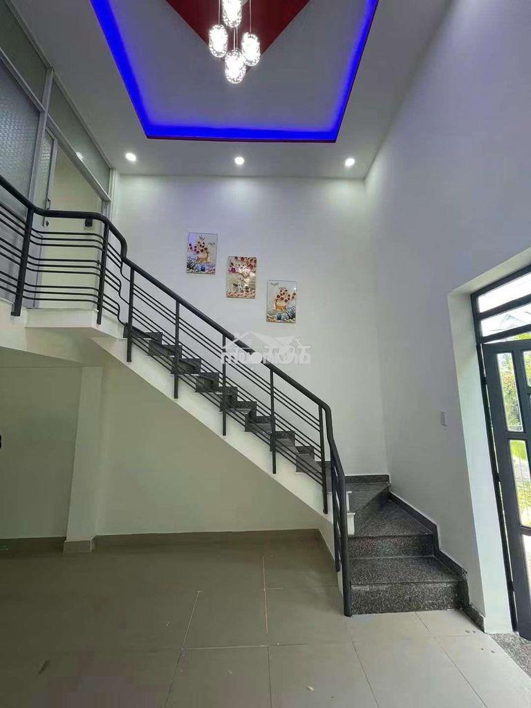 Gia đình cần bán - 3