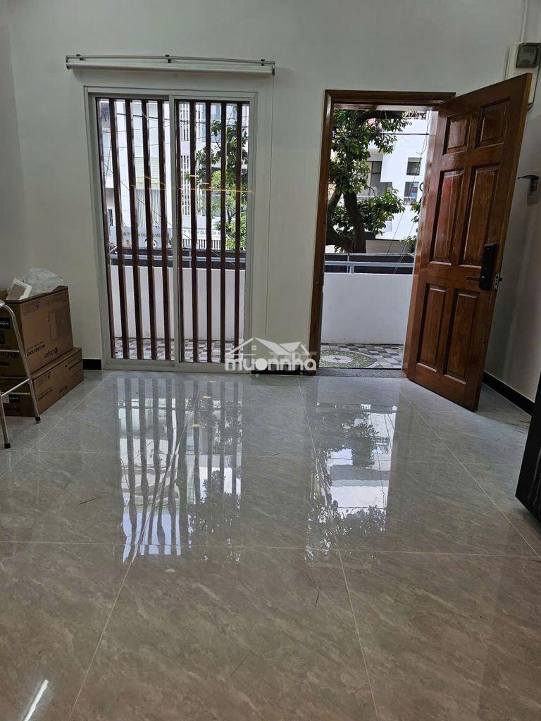 Bán chung cư 681 nguyễn trãi quận 5, lầu 1 51m2 bancol rộng giá 2.99tỷ