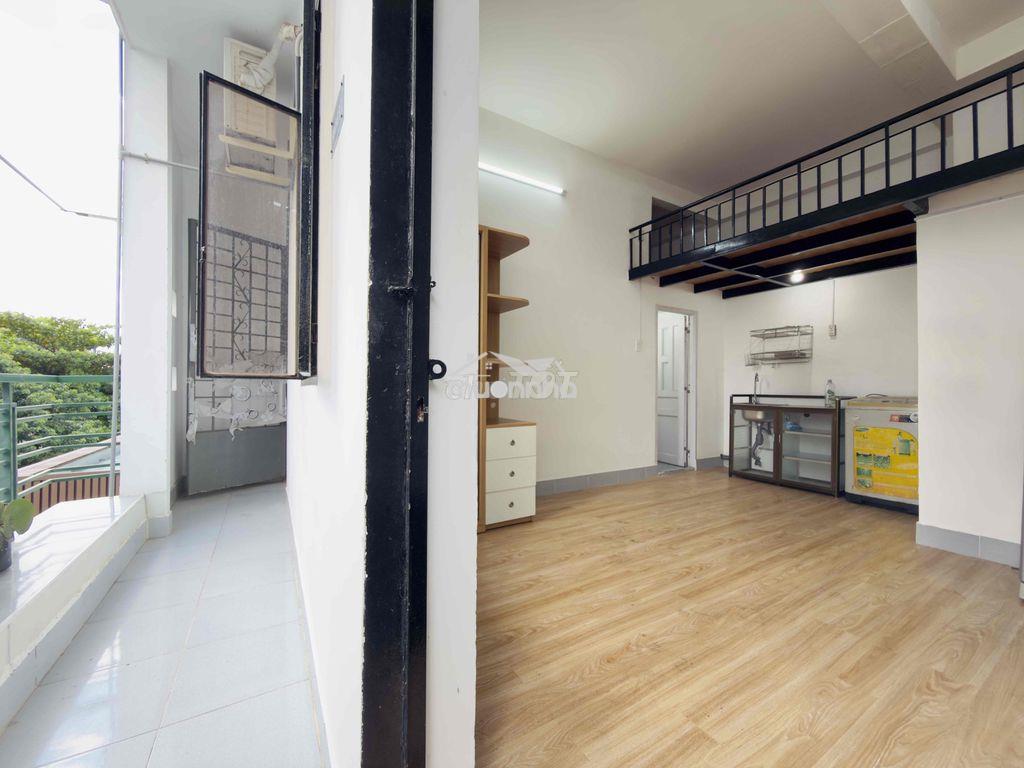 Chính chủ vừa trống 2 phòng duplex ban công ngay vincom cộng hòa - 2
