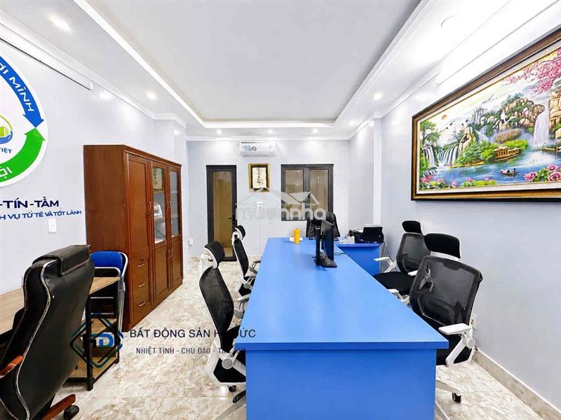 Văn phòng mặt tiền đường lê thị riêng giờ giấc tự do