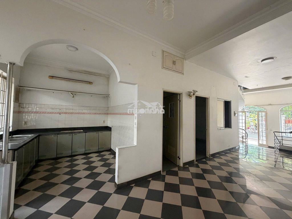 Khu tên lửa, mt đường số 16, dt 6 x 21.5m, 3 tấm - 4