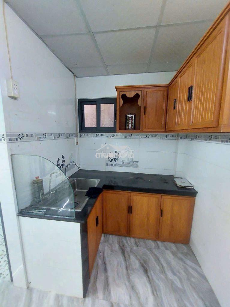 Bán nhà đường phạm hùng c2 dt.4m×10m } 1 lầu 2 phòng 1 toilet hẽm 3m. - 4