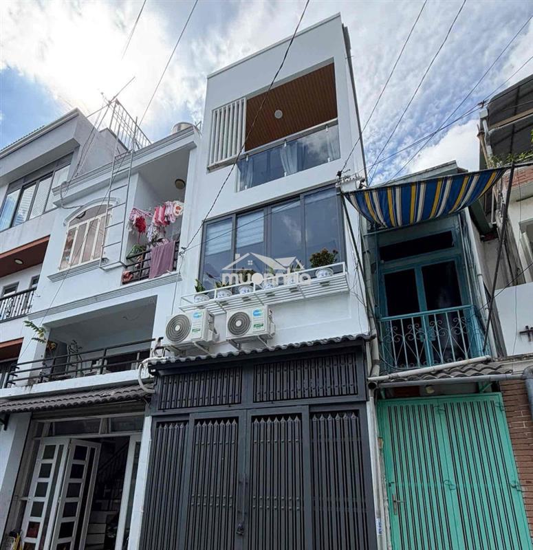 Nhà nguyên căn mới. 3 tầng. hẻm xe tải.